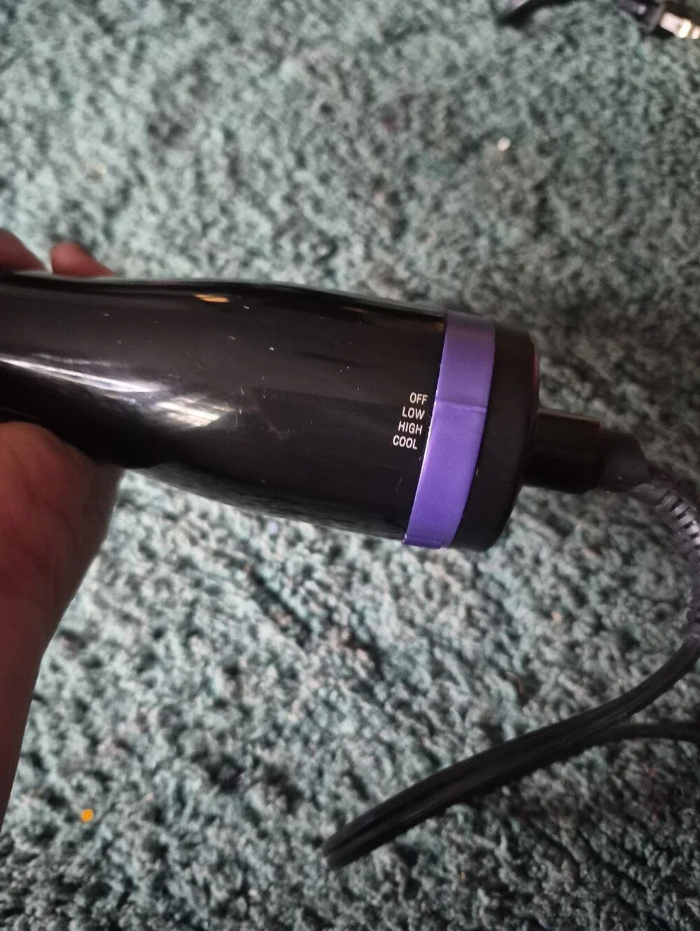 InfinitiPro By Conair Spin Air Rotating Styler
